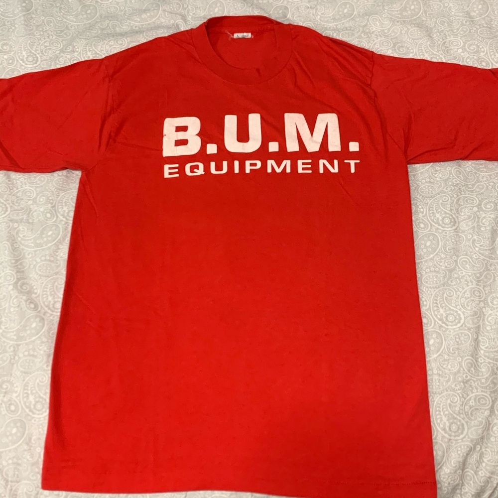 BUM EQUIPMENT MADE IN USA PUFF PRINT SHIRT LARGE